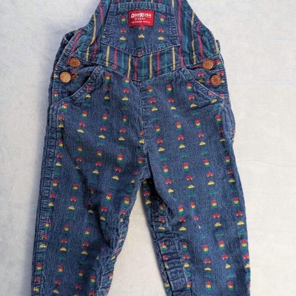 Vintage Osh Kosh Size 24 months Embroidered Cars Traffic Stripes Overalls - Picture 2 of 6